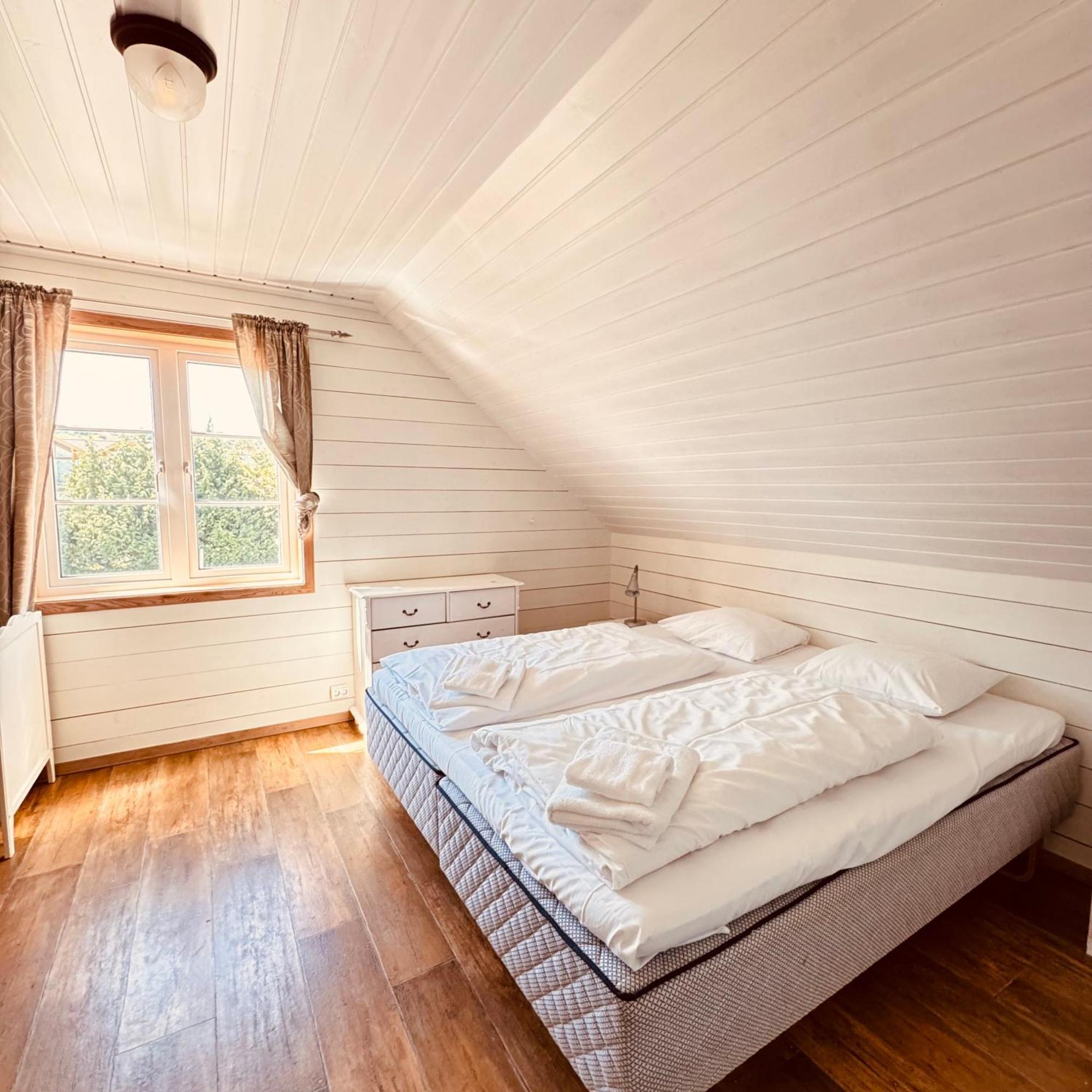 Sjoberg Hotell Og Ferie Leiligheter Østhusvik Exterior foto