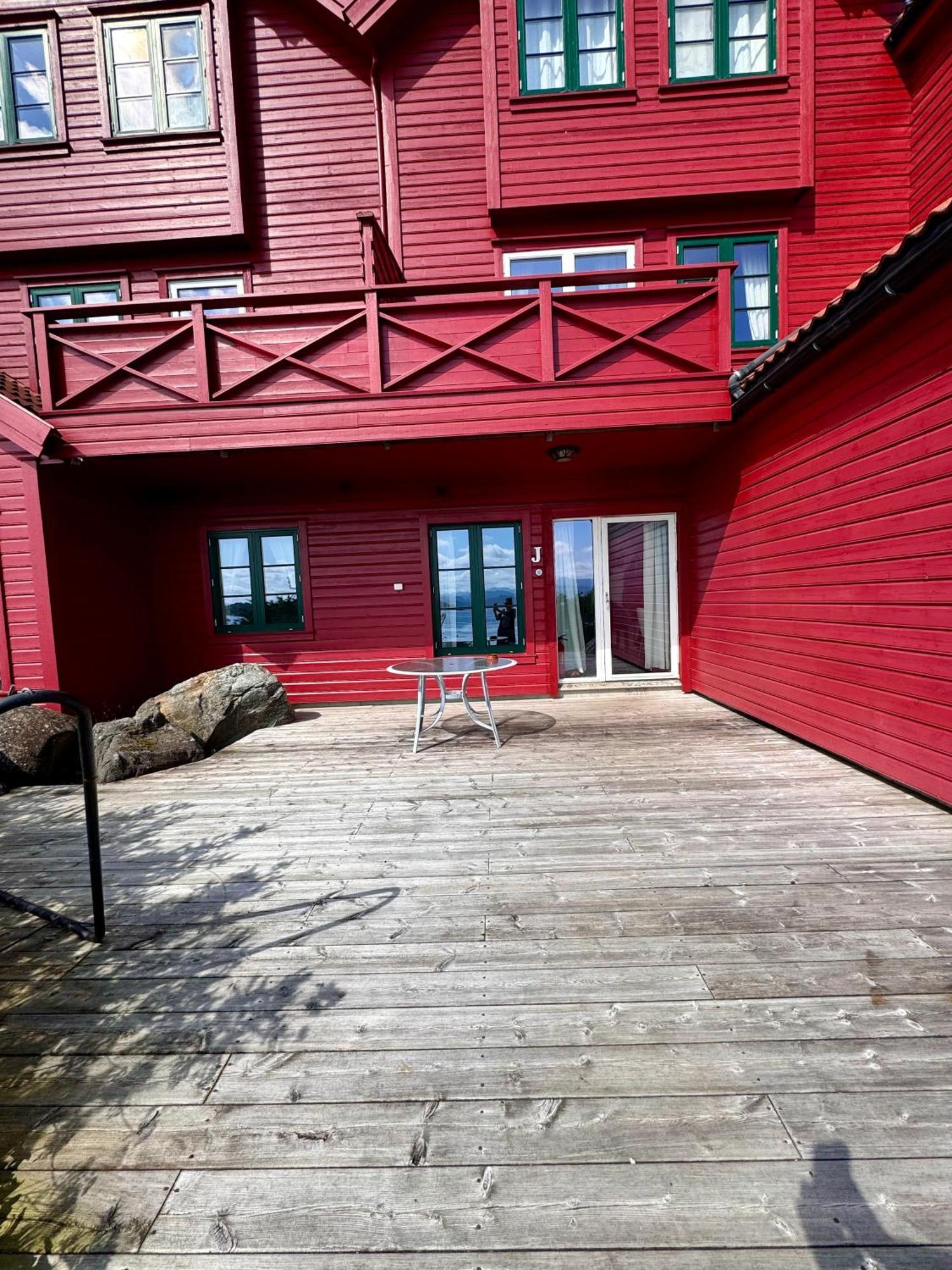 Sjoberg Hotell Og Ferie Leiligheter Østhusvik Exterior foto